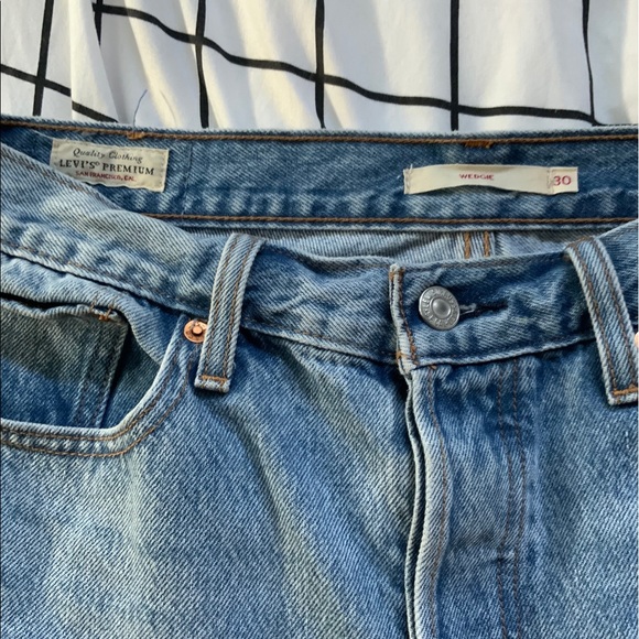 levi wedgie fit jeans - Picture 2 of 4